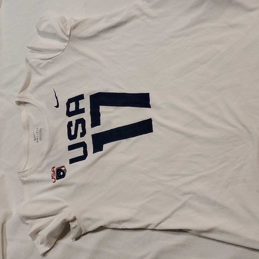 T-shirt‎ 👕
